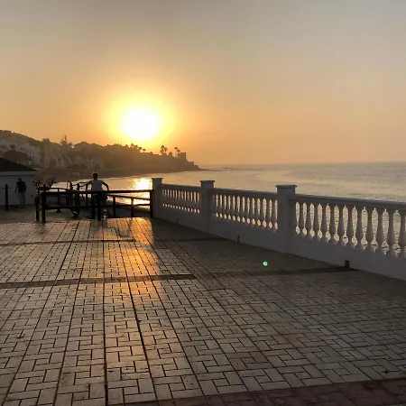 Ribera Playa Alhamar Апартаменты *
